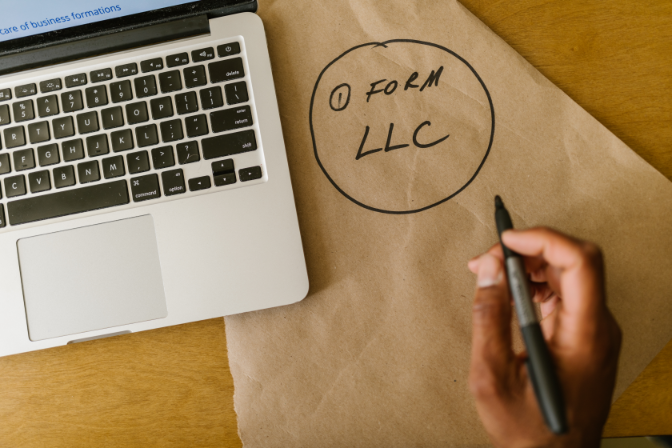 Créer et gérer une LLC à distance